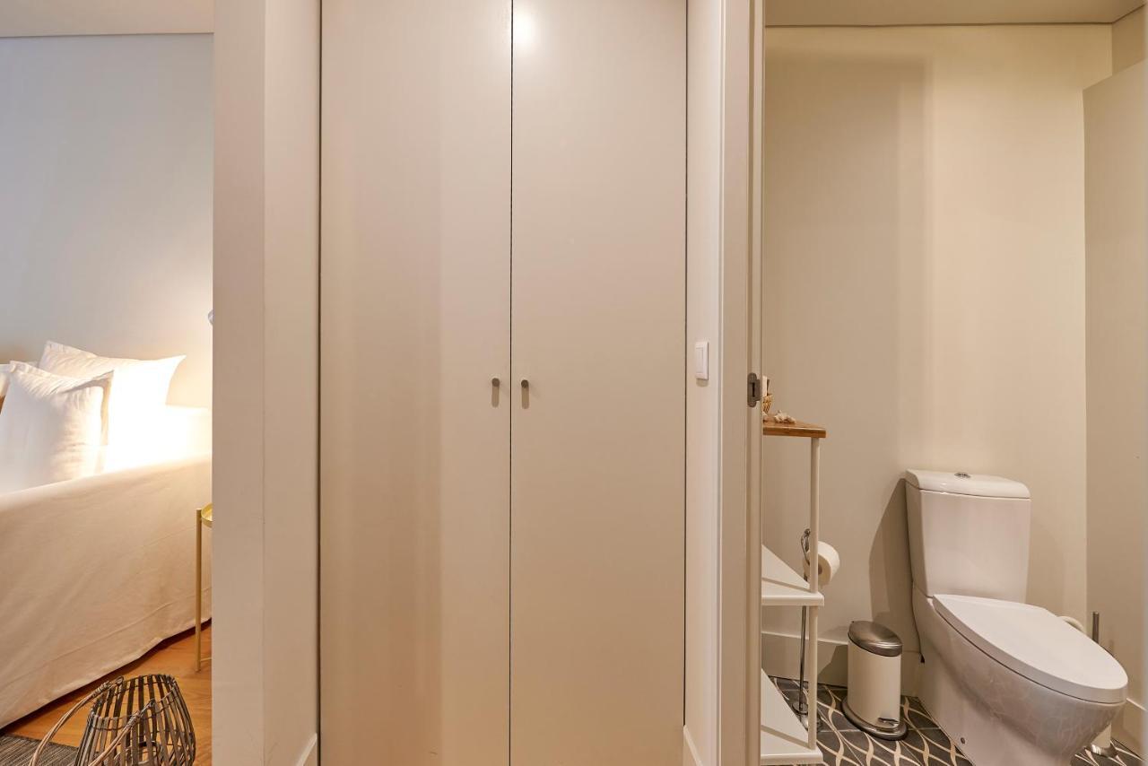 Modern Apartment Bica Dos Olhos Lisboa Rum bild