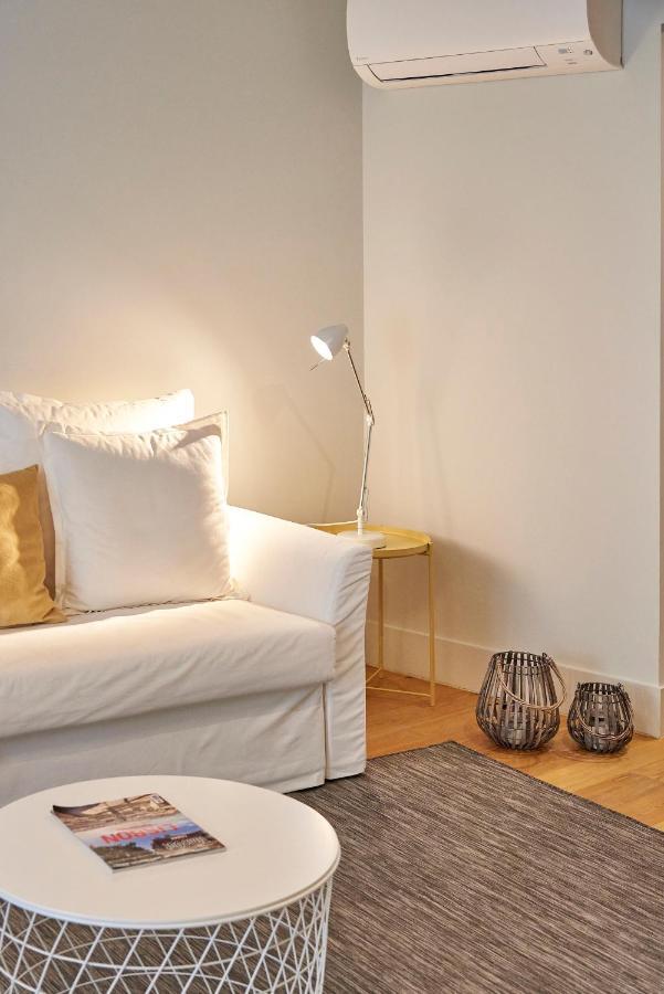Modern Apartment Bica Dos Olhos Lisboa Rum bild
